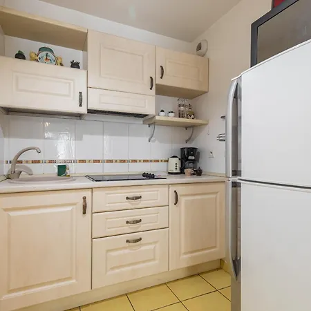 1 Bedroom Downtown Carre D'or With Garage Apartament *