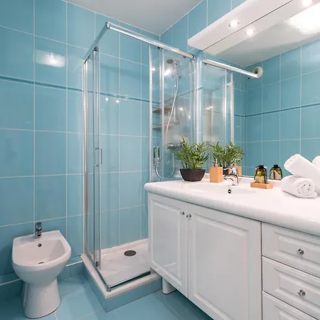 아파트 1 Bedroom Downtown Carre D'or With Garage 니스