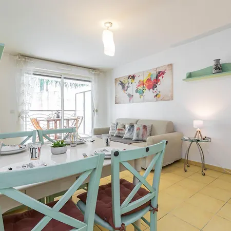 아파트 1 Bedroom Downtown Carre D'or With Garage