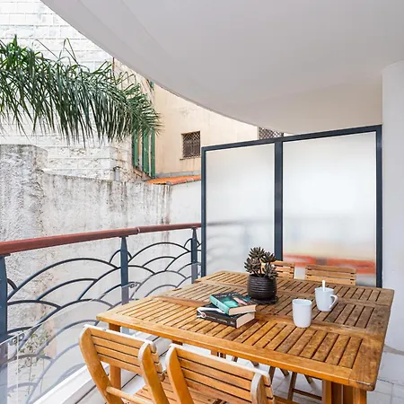 1 Bedroom Downtown Carre D'or With Garage 아파트 니스