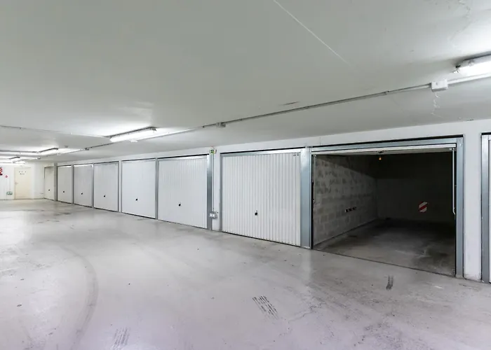 Διαμέρισμα 1 Bedroom Downtown Carre D'or With Garage *