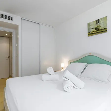 1 Bedroom Downtown Carre D'or With Garage Lejlighed Nice